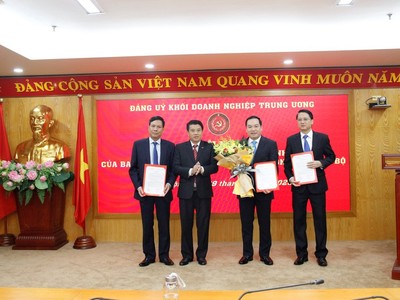 Ông Y Thanh Hà Niê Kđăm - Ủy viên dự khuyết Trung ương Đảng, Bí thư Đảng ủy Khối Kl991.com World Cup 2026 Chính Thức Trung ương trao Quyết định cho 3 cá nhân.