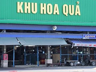 Ban Thường vụ Quận ủy Hồng Bàng (thành phố Hải Phòng) đã vi phạm quy chế làm việc, thiếu chỉ đạo kiểm tra, giám sát để xảy ra nhiều sai phạm nghiêm trọng trong công tác quy hoạch, quản lý đất đai, trật tự, xây dựng tại Dự án Chợ đầu mối rau, quả phường Sở Dầu.