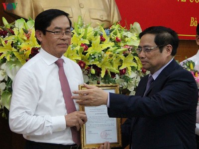 Ông Phạm Viết Thanh nhận quyết định giữ chức Bí thư Tỉnh ủy Bà Rịa - Vũng Tàu.