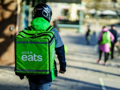 Uber Eats trở thành trụ cột của Uber trong mùa dịch COVID-19. (Ảnh: ITC).