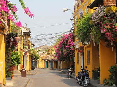 Phố cổ Hội An mở cửa đón khách du lịch, giảm giá vé tham quan
