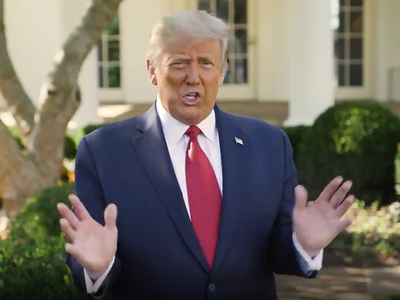 Tổng thống Trump phát biểu trong video ghi hình ông trở lại Phòng Bầu dục Nhà Trắng, ngày 7/10. Ảnh: Twitter/Donald J.Trump.