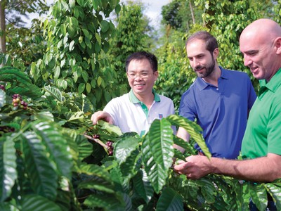 Sản phẩm phân bón Phú Mỹ đáp ứng được các yêu cầu khắt khe của khách hàng nước ngoài.