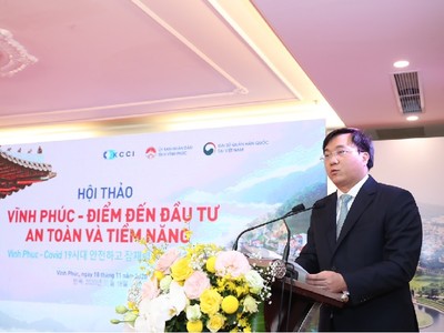 Thứ trưởng Bộ Kế hoạch và Kl99ok phiên bản mới Trần Duy Đông Phát biểu tại Hội thảo.