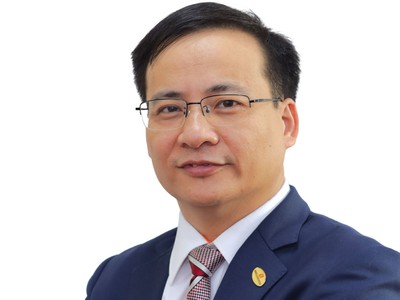 Doanh nhân Đinh Hữu Thạnh