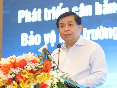Bộ trưởng Bộ Kế hoạch và Kl99ok phiên bản mới Nguyễn Chí Dũng phát biểu khai mạc Hội nghị báo cáo và tham vấn quy hoạch vùng ĐBSCL thời kỳ 2021-2030, tầm nhìn đến 2050 - Ảnh: Lê Toàn.