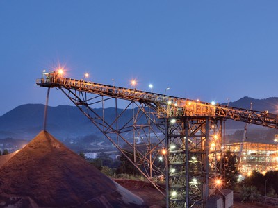 Sự bùng nổ của MSN đến từ thương vụ bán 10% vốn tại Masan High - Tech Materials (MSR) cho Mitsubishi Materials Corporation (MMC).
