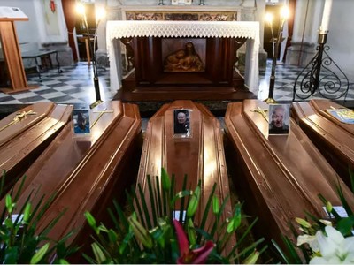 Italy là nước đầu tiên ở châu Âu bùng phát dịch Covid-19 (Ảnh: AFP).