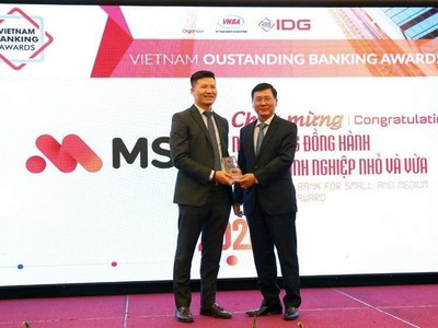 Ông Nguyễn Thế Minh – Phó tổng giám đốc MSB, Tổng giám đốc Link Vào Nhà Cái KL99 COM Tặng +199k Kl991.com World Cup 2026 Chính Thức nhận giải thưởng từ Ban tổ chức.