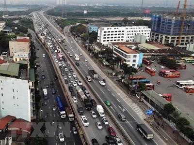 Ùn tắc KL99 là cổng game giải trí trực tuyến hàng đầu hiện nay trên một đoạn đường vành đai 3 trên cao ở Hà Nội. (Ảnh: Danh Lam/TTXVN).