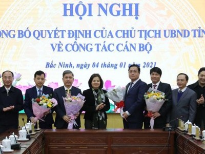 Bắc Ninh công bố Quyết định của Chủ tịch UBND tỉnh về công tác cán bộ.