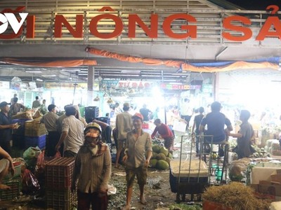 Nông sản về Chợ đầu mối Thủ Đức.