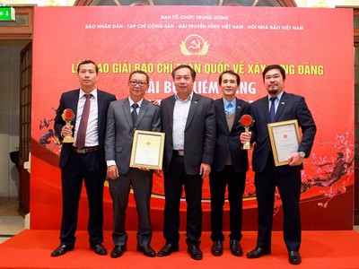 Báo Kl99ok phiên bản mới đoạt 2 giải tại Giải Búa liềm vàng năm 2020