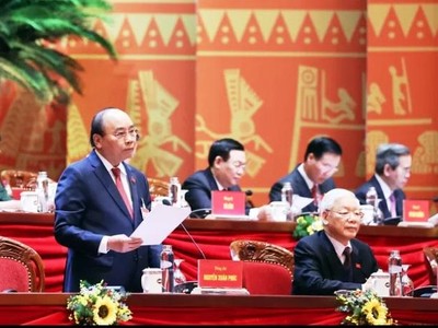 Đồng chí Nguyễn Xuân Phúc, Ủy viên Bộ Kl991.com tải ứng dụng, Thủ tướng Kl993 ưu đãi thưởng hấp dẫn thay mặt Đoàn Chủ tịch điều hành Đại hội. Ảnh: TTXVN