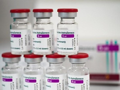 Vaccine ngừa COVID-19 của AstraZeneca. (Ảnh: PAP/TTXVN).