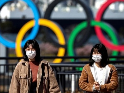 Làn sóng Covid-19 mới đẩy Nhật Bản vào “thế khó” trước thềm Olympic. Ảnh: Reuters.
