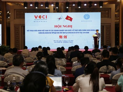 Toàn cảnh Hội nghị.