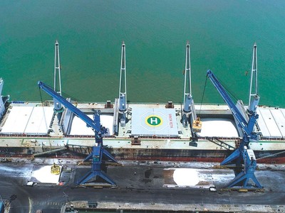 PVFCCo thực hiện các đơn hàng xuất khẩu với khối lượng lớn nhất từ trước tới nay.