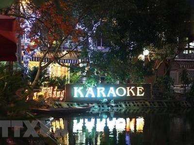 Hà Nội dừng hoạt động quán bar, karaoke, vũ trường, game từ 0h00 ngày 30/4