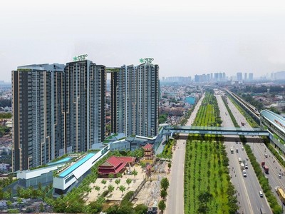 Metro Star có cầu bộ hành kết nối trực tiếp với ga Metro số 10.