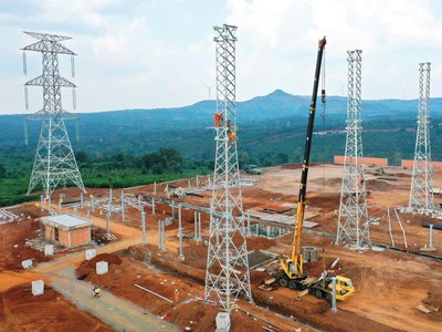 Nhà máy Điện gió Ea Nam, do Công ty cổ phần Điện gió Trung Nam Đắk Lắk 1 làm chủ Kl99ok phiên bản mới có công suất 400 MW, dự kiến hoàn thành vào cuối năm 2021.