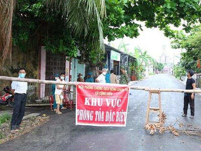 Các chốt kiểm dịch được lập tại huyện Vĩnh Bảo, đảm bảo công tác phòng chống dịch đúng theo quy định. (Ảnh: TTXVN).
