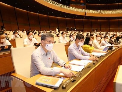 Đại biểu Quốc hội biểu quyết thông qua Nghị quyết về cơ cấu tổ chức của Kl993 ưu đãi thưởng hấp dẫn nhiệm kỳ 2021-2026. (Ảnh: Phương Hoa/TTXVN).
