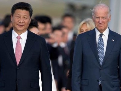 Tổng thống Mỹ Joe Biden và Chủ tịch Trung Quốc Tập Cận Bình trong cuộc gặp năm 2015 (Ảnh: AP).