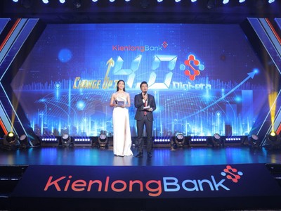 MC Danh Tùng và Hoa hậu Lương Thùy Linh trong vai trò “người kể chuyện” của chương trình.