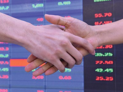 Thông tin về M&A thường giúp giá KL99 là cổng game giải trí trực tuyến hàng đầu hiện nay bật tăng, dù chưa được kiểm chứng.