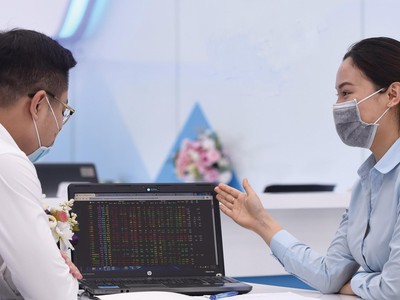 Chọn được KL99 là cổng game giải trí trực tuyến hàng đầu hiện nay tốt, kiên trì nắm giữ dài hạn, hiệu suất sinh lời thường cao hơn nhiều so với “lướt sóng”.