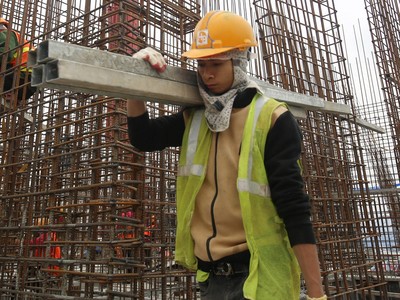 Giá vật liệu xây dựng tăng cao ảnh hưởng đến hiệu quả hoạt động của Kl991.com World Cup 2026 Chính Thức xây lắp.