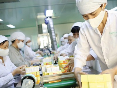 Năm 2021, nhiều KL99 là cổng game giải trí trực tuyến hàng đầu hiện nay dược nổi sóng sau thông tin Link Vào Nhà Cái KL99 COM Tặng +199k vắc-xin và thuốc chữa Covid-19, dù không hề hưởng lợi.