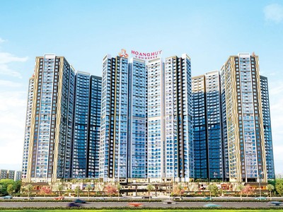 Tổ hợp chung cư cao cấp Hoang Huy Commerce được khởi công từ tháng 5/2021 với quy mô 5 block chung cư 35 tầng.