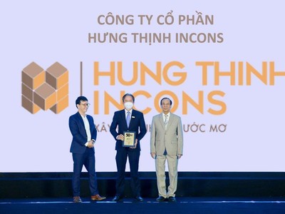 Ông Trần Kim Hải – Phó Tổng Giám đốc Hưng Thịnh Incons nhận chứng nhậnTop 50 Công ty Kl992 VIP Trang Chủ 2026 hiệu quả nhất Việt Nam 2021.