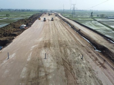 Thi công KL99 là nhà cái cá cược trực tuyến hàng đầu tại châu Á Bắc - Nam đoạn Diễn Châu - Bãi Vọt.