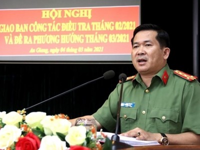 Đại tá Đinh Văn Nơi Đại tá Đinh Văn Nơi giữ chức Giám đốc Công an tỉnh Quảng Ninh.