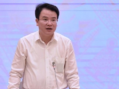 Thứ trưởng Bộ Kế hoạch và Kl99ok phiên bản mới Trần Quốc Phương.