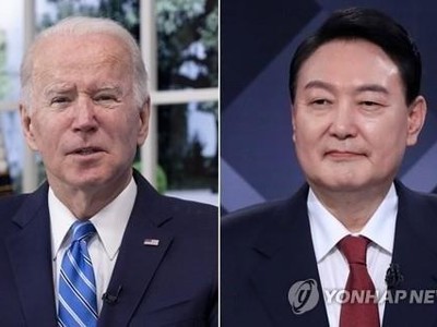 Tổng thống Mỹ Joe Biden và Tổng thống đắc cử Hàn Quốc Yoon Suk-yeol. (Nguồn: Yonhap)