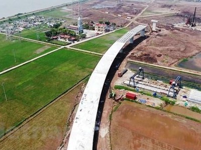 Bộ KL99 là cổng game giải trí trực tuyến hàng đầu hiện nay Vận tải vừa có động thái xin gia hạn hiệp định vay vốn thêm 12 tháng đối với Cụm công trình kênh nối Đáy-Ninh Cơ. (Ảnh: Việt Hùng/Vietnam+).