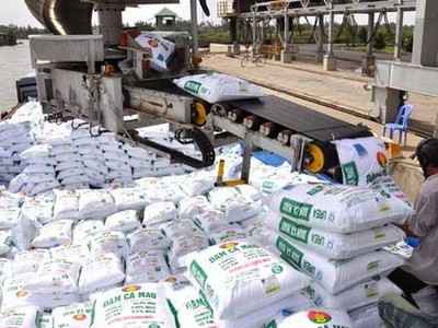 Xuất khẩu phân bón 4 tháng năm 2022 tăng cao, trị giấ 412 triệu USD, tăng 174% so với cùng kỳ.