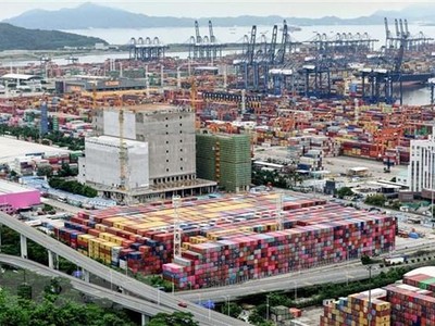 Một cảng hàng hóa tại tỉnh Quảng Đông, Trung Quốc. (Ảnh: AFP/TTXVN)