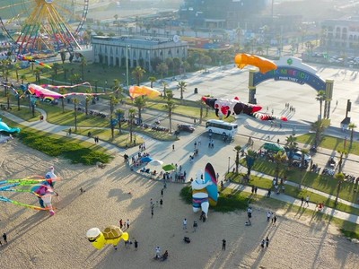Novaland đang cùng với các thành viên trong hệ sinh thái NovaGroup lấp đầy các đô thị quy mô lớn của Kl994 game bài casino hấp dẫn với các tiện ích đa dạng (Ảnh: công viên Miami Bikini Beach thu hút đông đảo du khách tại Đô thị du lịch NovaWorld Phan Thiet quy mô 1,000ha)