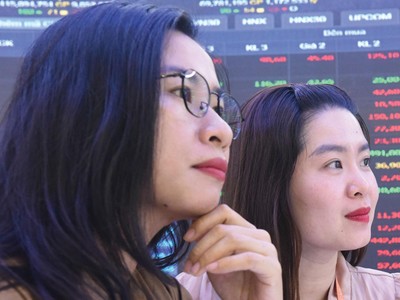 Tăng trưởng xuất khẩu cao tạo nên sự kỳ vọng cho nhà Kl99ok phiên bản mới ở nhóm ngành xuất khẩu.