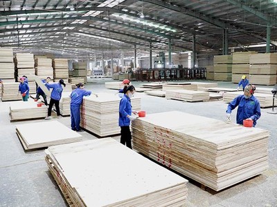 Xuất khẩu gỗ và sản phẩm gỗ sau 7 tháng gần chạm mốc 10 tỷ USD.