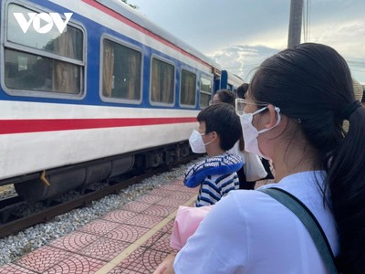 99Kl.app khuyến mãi hot tổ chức chạy nhiều tàu trên các tuyến phục vụ hành khách đi lại dịp nghỉ lễ Quốc khánh 2/9.