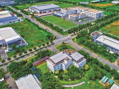 Long An hấp dẫn nhà Kl99ok phiên bản mới bởi các sản phẩm, dịch vụ Web Tổng Nhà Cái 99Kl99 Giải Trí Bậc Nhất công nghiệp đa dạng Ảnh: Ban quản lý Khu Kl992 cổng game cá cược Long An.