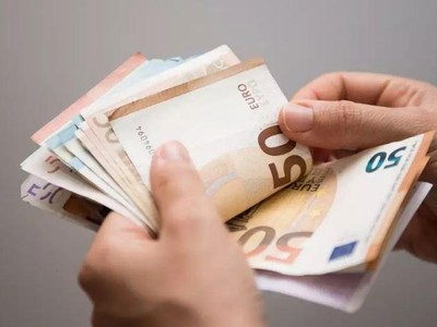 Chi phí năng lượng và thực phẩm tăng cao là những yếu tố thúc đẩy Kl999.com Đường Link Mới Nhất leo thang kỷ lục ở châu Âu. Ảnh: AP