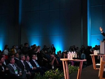 Thị trưởng Buenos Aires Horacio Rodriguez Larreta phát biểu tại Hội nghị. (Nguồn: Batimes).