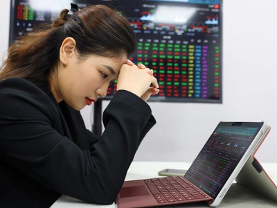 Thị trường rơi sâu không chỉ là nỗi buồn của các nhà Kl99ok phiên bản mới cá nhân.